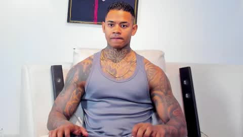 Snapshot of independent_project chatting on 10-31-25, 08:15 Jacobo online show from 10-31-25, 08:15