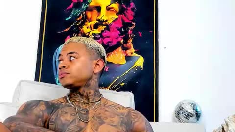 Snapshot of independent_project chatting on 12-05-25, 07:32 Jacobo online show from 12-05-25, 07:32