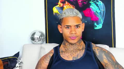 Snapshot of independent_project chatting on 12-19-25, 06:09 Jacobo online show from 12-19-25, 06:09