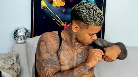 Snapshot of independent_project chatting on 01-11-26, 08:08 Jacobo online show from 01-11-26, 08:08