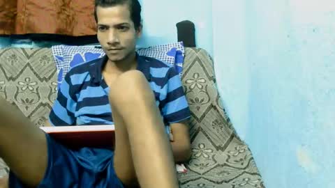 Snapshot of indian_bengali_boy chatting on 09-17-25, 07:04 Suman Leo online show from 09-17-25, 07:04