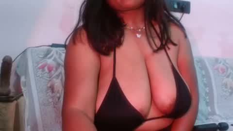 Snapshot of indian_goddess9 chatting on 02-02-25, 02:13 Parul online show from 02-02-25, 02:13