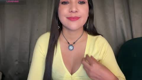 Snapshot of indian_meenakshi_69 chatting on 05-29-26, 07:23 priya online show from 05-29-26, 07:23