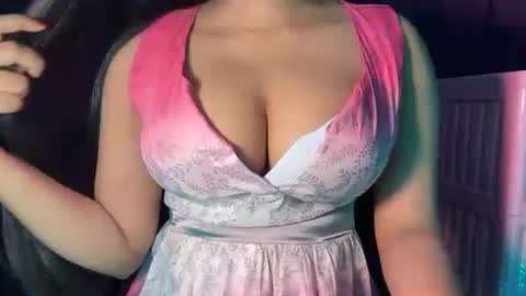 Raya  online show from 11-13-25, 06:01