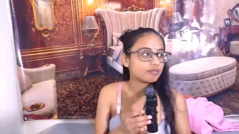 Snapshot of indianbootylicious1 chatting on 05-28-26, 05:49 nala online show from 05-28-26, 05:49