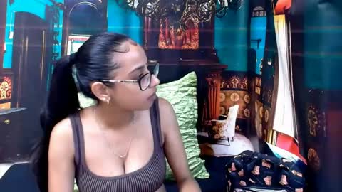 Snapshot of indianbootylicious1 chatting on 06-12-26, 05:39 nala online show from 06-12-26, 05:39
