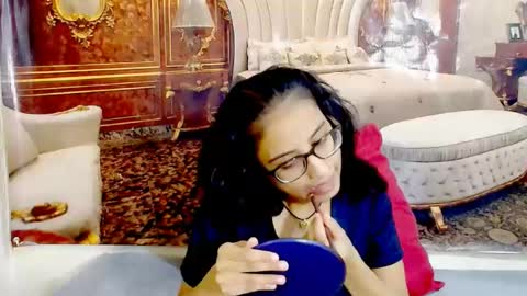 Snapshot of indianbootylicious1 chatting on 06-25-26, 05:45 nala online show from 06-25-26, 05:45