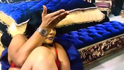 indiancherrypie online show from 10-25-25, 08:55