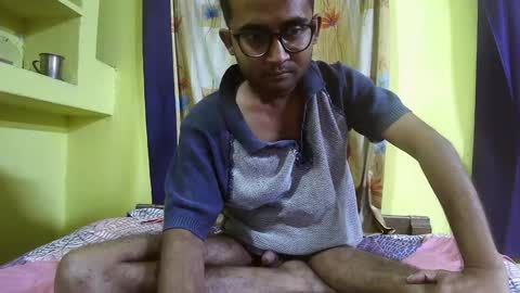 Snapshot of indiancumking chatting on 12-13-24, 09:24 inindiancumking online show from 12-13-24, 09:24