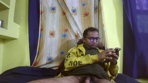 Snapshot of indiancumking chatting on 02-03-25, 03:31 inindiancumking online show from 02-03-25, 03:31