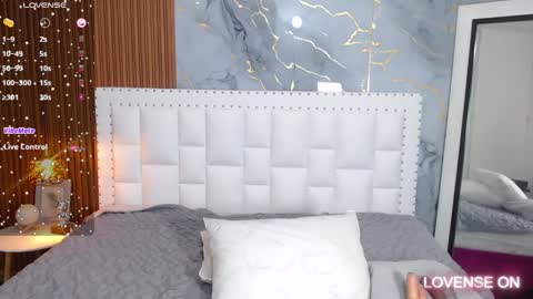 LITTLE AINHOA  online show from 01-08-25, 08:18