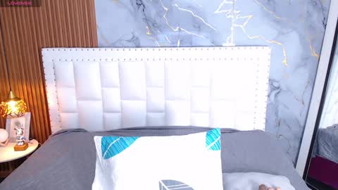 LITTLE AINHOA  online show from 01-24-25, 07:49