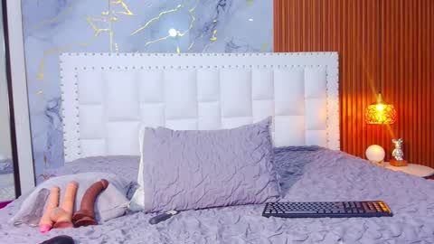 LITTLE AINHOA  online show from 02-12-25, 07:45