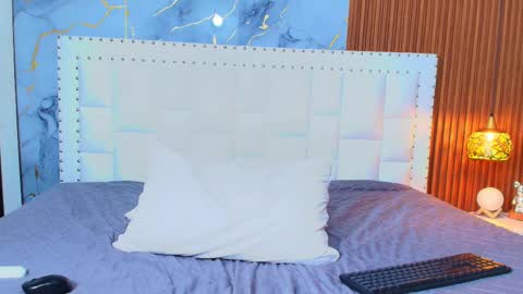 LITTLE AINHOA  online show from 02-24-25, 11:19