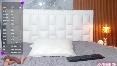 LITTLE AINHOA  online show from 03-08-25, 10:45