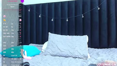 LITTLE AINHOA  online show from 03-12-25, 12:20