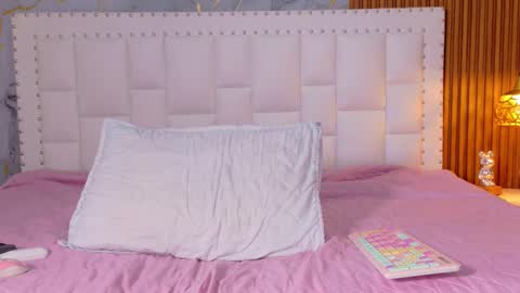 LITTLE AINHOA  online show from 09-13-25, 07:13