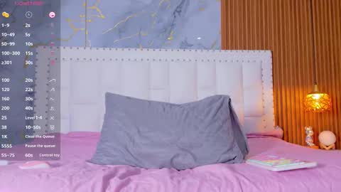 LITTLE AINHOA  online show from 09-19-25, 07:47