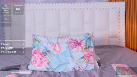 LITTLE AINHOA  online show from 10-06-25, 07:44