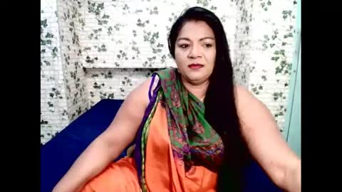 Snapshot of indiandelia chatting on 01-24-25, 06:46 indiandelia online show from 01-24-25, 06:46