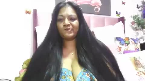 Snapshot of indiandelia chatting on 02-04-25, 08:17 indiandelia online show from 02-04-25, 08:17