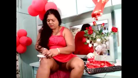 Snapshot of indiandelia chatting on 02-14-25, 07:07 indiandelia online show from 02-14-25, 07:07