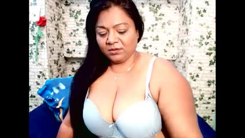 Snapshot of indiandelia chatting on 02-17-25, 09:46 indiandelia online show from 02-17-25, 09:46