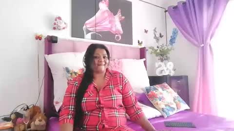 Snapshot of indiandelia chatting on 02-23-25, 10:17 indiandelia online show from 02-23-25, 10:17