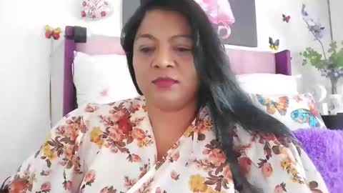 Snapshot of indiandelia chatting on 02-27-25, 07:01 indiandelia online show from 02-27-25, 07:01