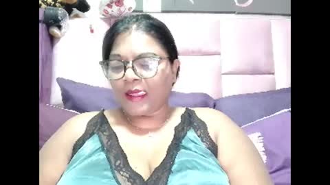 Snapshot of indiandelia chatting on 01-13-26, 03:01 indiandelia online show from 01-13-26, 03:01