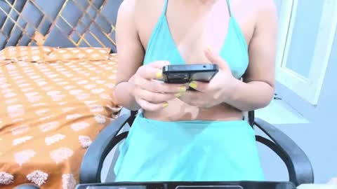 Snapshot of indiankittey chatting on 06-12-26, 02:10 indiankittey online show from 06-12-26, 02:10