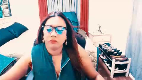 Amy online show from 04-05-26, 12:57