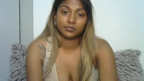 indianqtpie6 online show from 11-06-25, 06:20