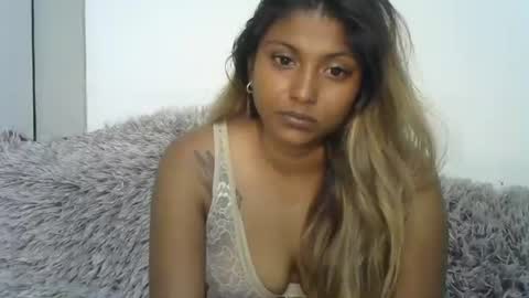 indianqtpie6 online show from 11-12-25, 06:30