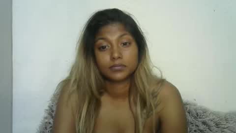 indianqtpie6 online show from 12-02-25, 06:47