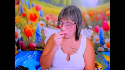 indianroxy27 online show from 04-25-26, 07:22