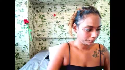 Snapshot of indiansecretlove20 chatting on 02-28-25, 05:26 goddess online show from 02-28-25, 05:26