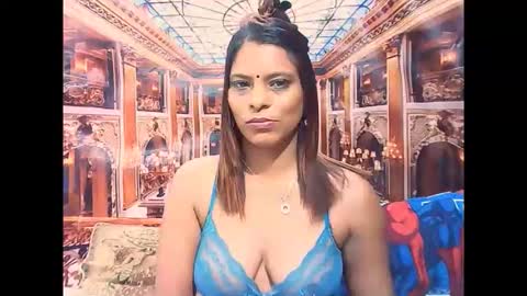 Snapshot of indiansexyass4u2luv chatting on 10-29-25, 04:53 indiansexyass4u2luv online show from 10-29-25, 04:53