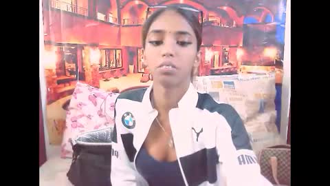 indiansexyslender4u2luv online show from 01-23-25, 06:06