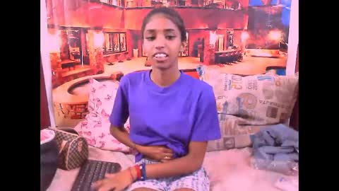 indiansexyslender4u2luv online show from 01-24-25, 09:06