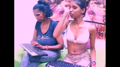 indiansexyslender4u2luv online show from 02-24-25, 09:32