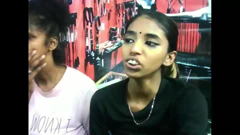 indiansexyslender4u2luv online show from 03-10-25, 10:04