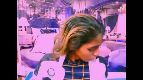 indiansexyslender4u2luv online show from 03-11-25, 06:00