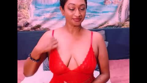 Snapshot of indianspicy69 chatting on 12-12-24, 03:27 Shreya online show from 12-12-24, 03:27