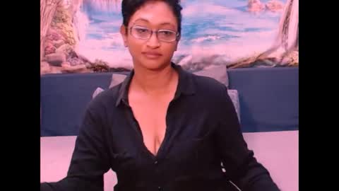 Snapshot of indianspicy69 chatting on 12-17-24, 05:18 Shreya online show from 12-17-24, 05:18
