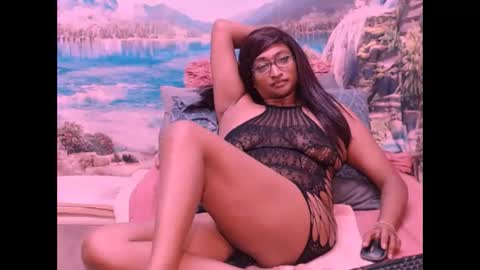 Snapshot of indianspicy69 chatting on 01-22-25, 08:28 Shreya online show from 01-22-25, 08:28