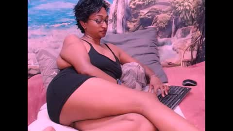 Snapshot of indianspicy69 chatting on 01-27-25, 09:22 Shreya online show from 01-27-25, 09:22