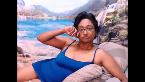 Snapshot of indianspicy69 chatting on 03-05-25, 12:16 Shreya online show from 03-05-25, 12:16