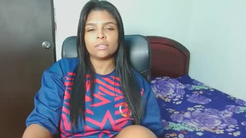 Snapshot of indica_18 chatting on 01-31-25, 02:04 Aleja vallejo online show from 01-31-25, 02:04