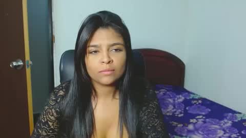Snapshot of indica_18 chatting on 02-04-25, 01:23 Aleja vallejo online show from 02-04-25, 01:23